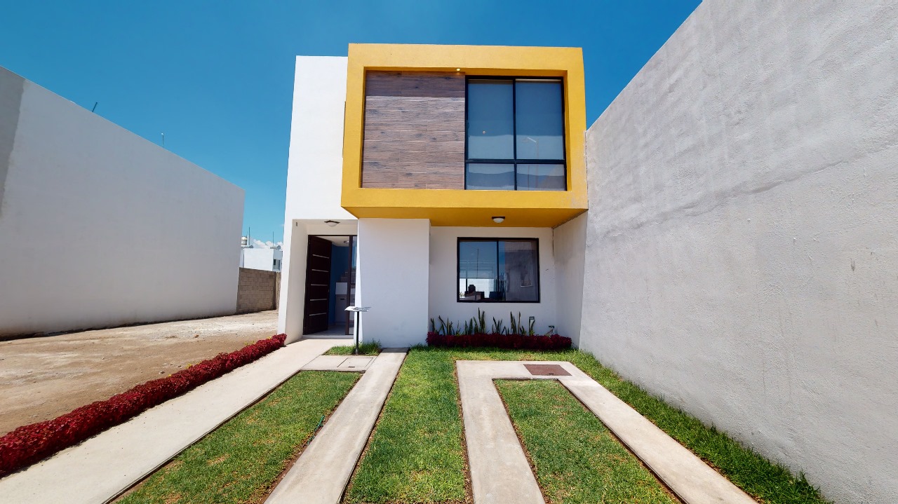 achada de la Casa Modelo Confort en Rinconada La Viña, Pozos — 3 recámaras, 2 cocheras, 98.93 m².