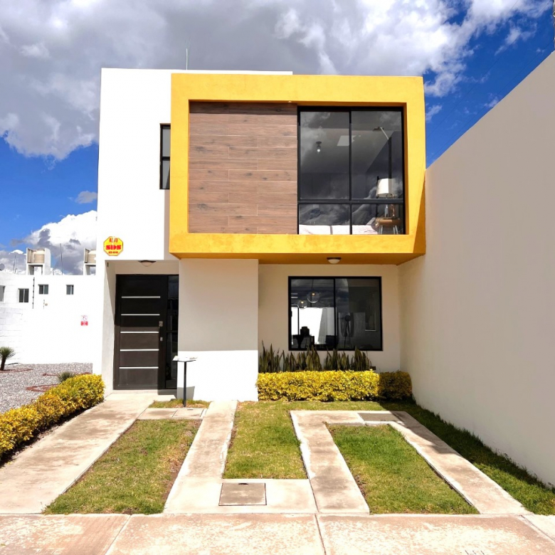 Fachada de casa modelo Habita en Fracc. Provenza, Pozos, San Luis Potosí — 3 recámaras, 2 pisos, patio