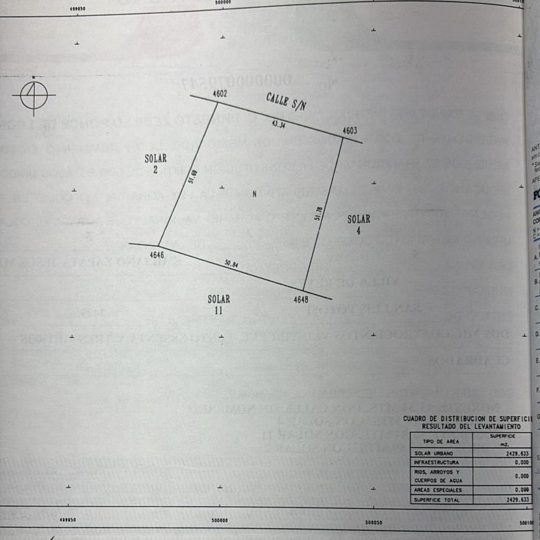 Terreno plano de 2,429.63 m² con malla ciclónica en Col. Emiliano Zapata, Villa de Reyes, San Luis Potosí.