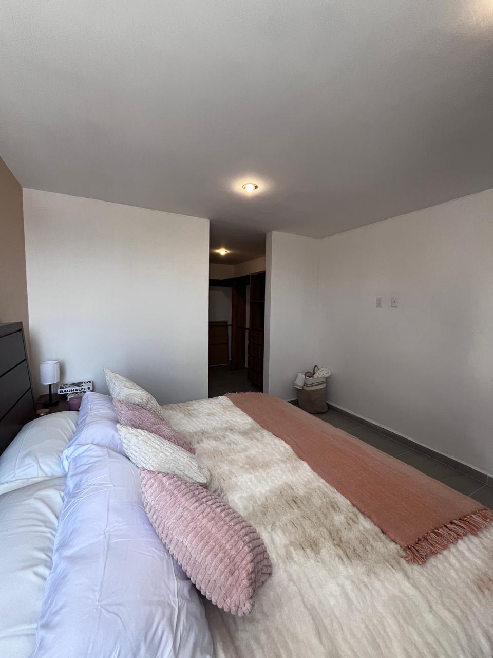 e37c6ed9-2eda-44fc-b1a6-54fd4f76d7f4