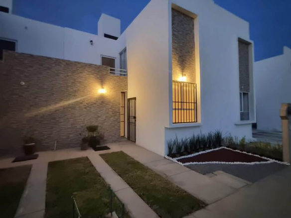 Casa en Venta en Valle del Sendero, Soledad de Graciano Sánchez, SLP - Fachada principal.