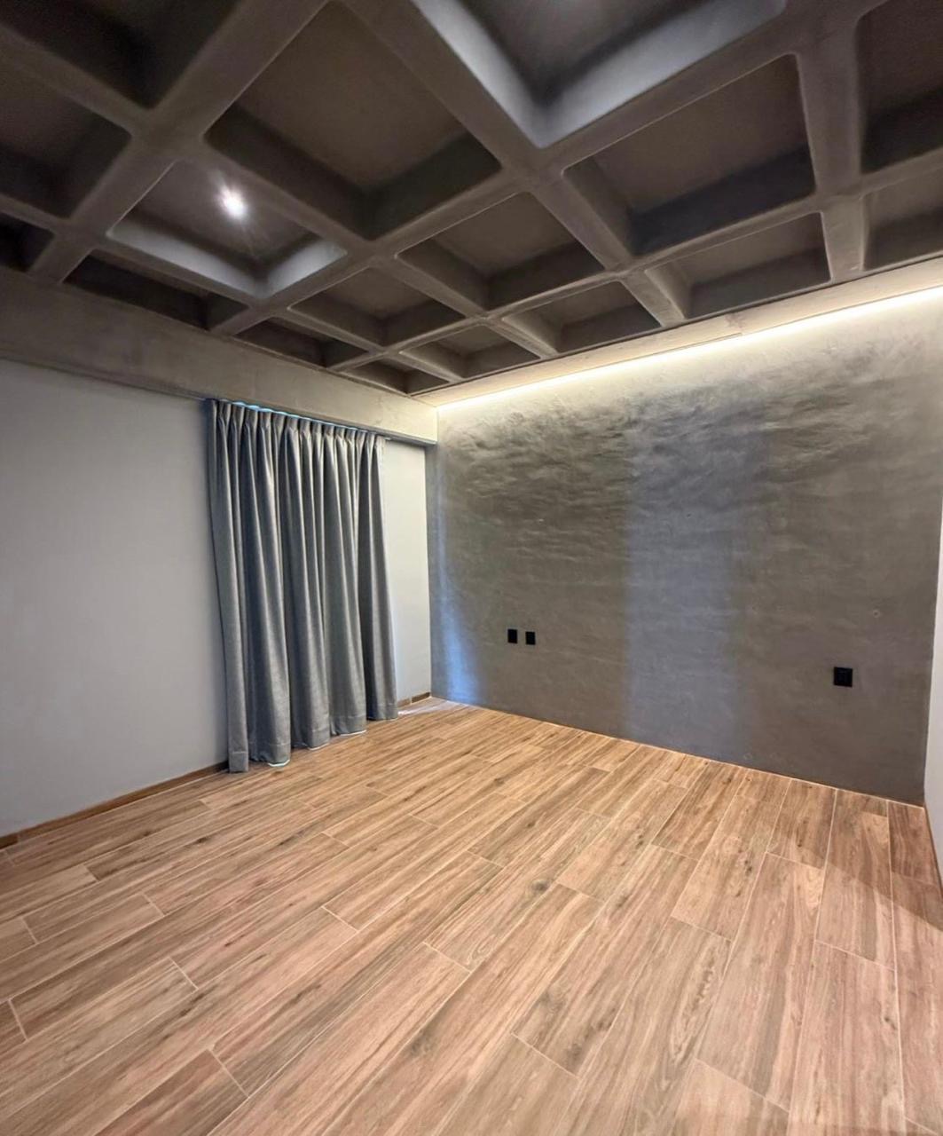 15203458-970f-4705-ad85-4432e86298ee