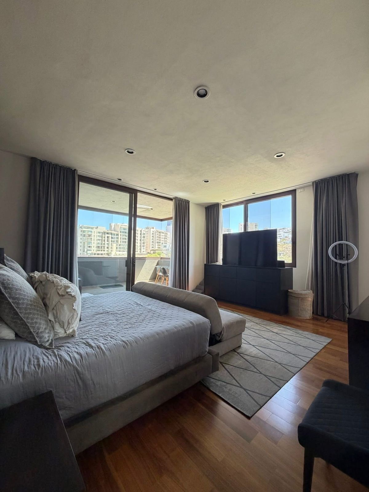 af0aa065-8379-4c7c-b7a4-b5495ac4c7ab