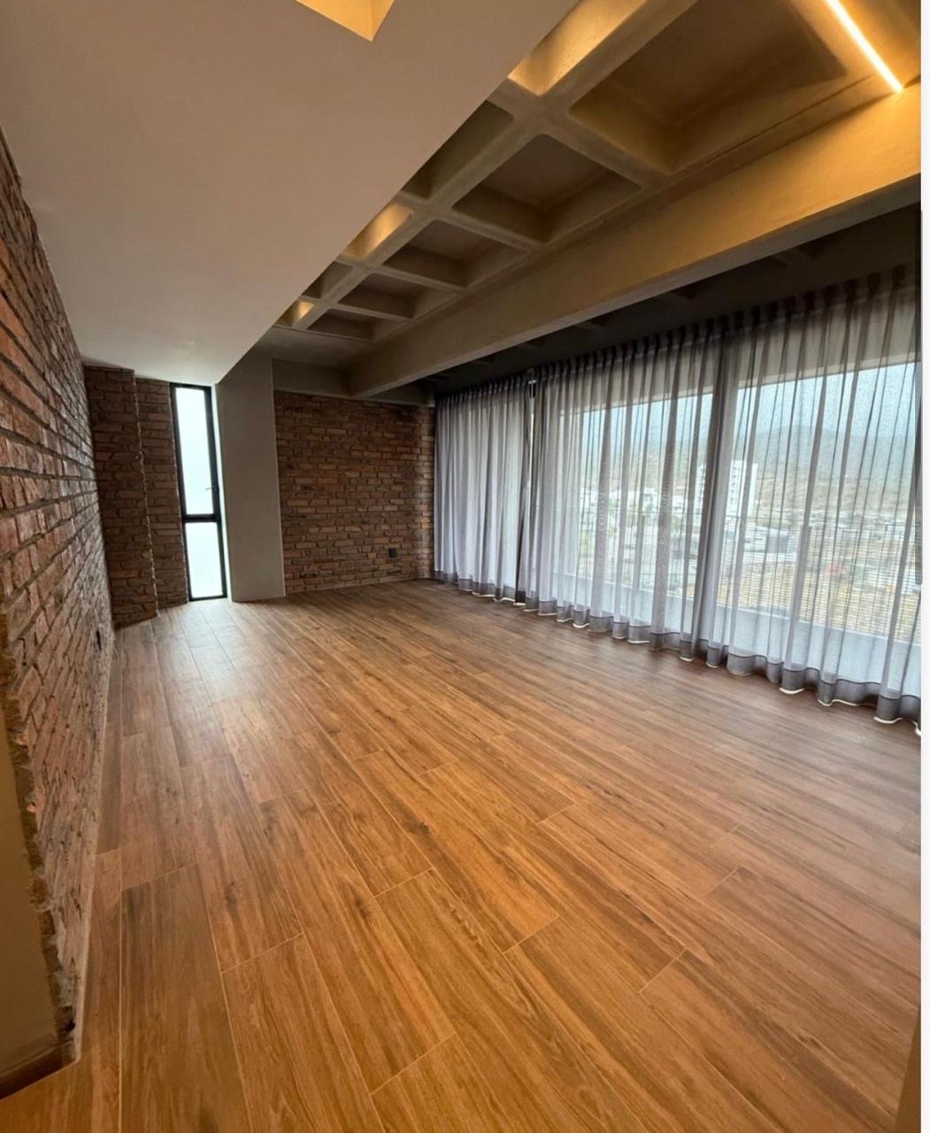 ddd64fc2-54f5-4ba6-bea9-c5c935b3a6d8