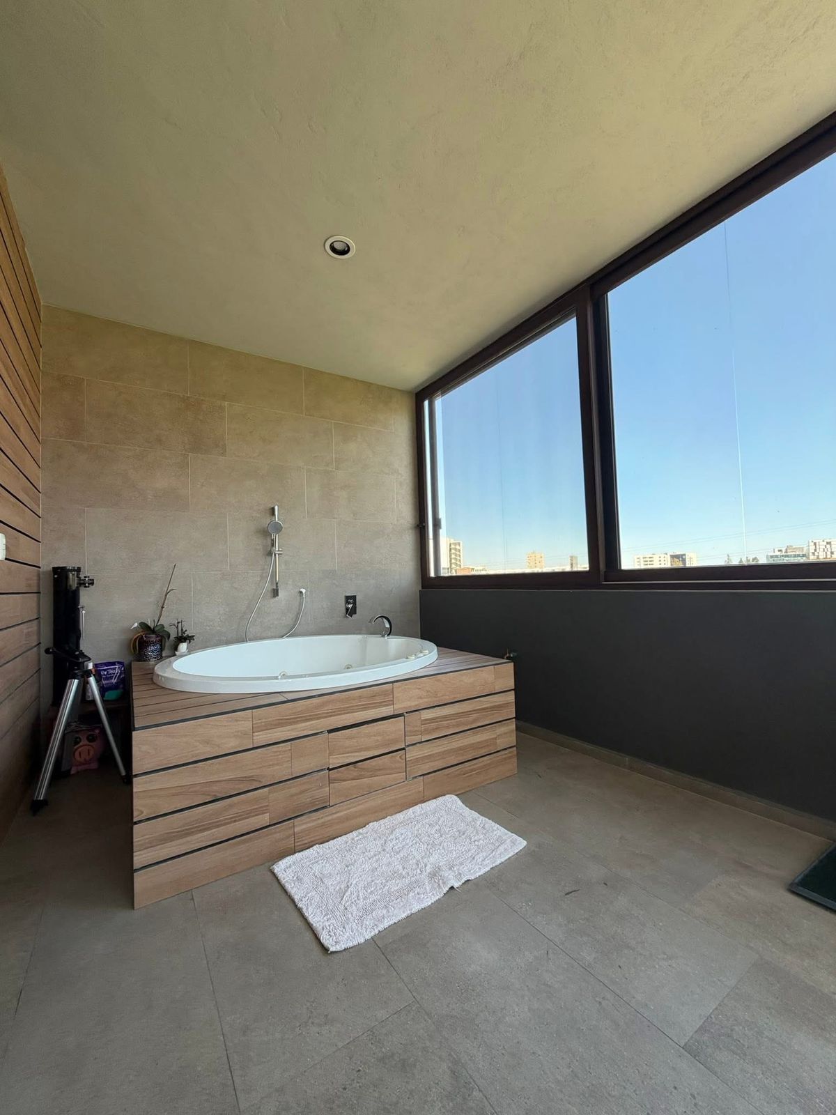 e83fae2e-174a-4aa2-9786-d4999d2bd712