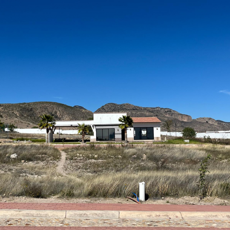 Terreno residencial en Privada Almendro, Ciudad Maderas, Villa de Reyes, SLP - Ubicación cercana a casa club.