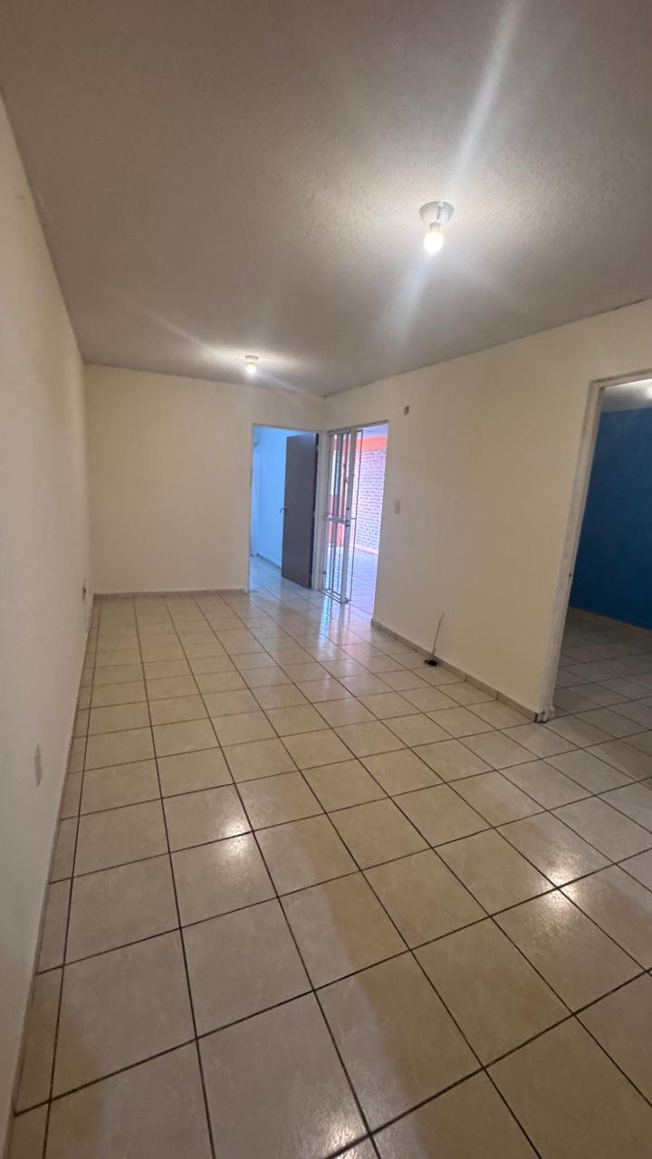 CASA EN VENTA en REAL DEL BOSQUE, SOLEDAD DE GRACIANO SÁNCHEZ — Cerca de Soriana San Pedro, SLP.