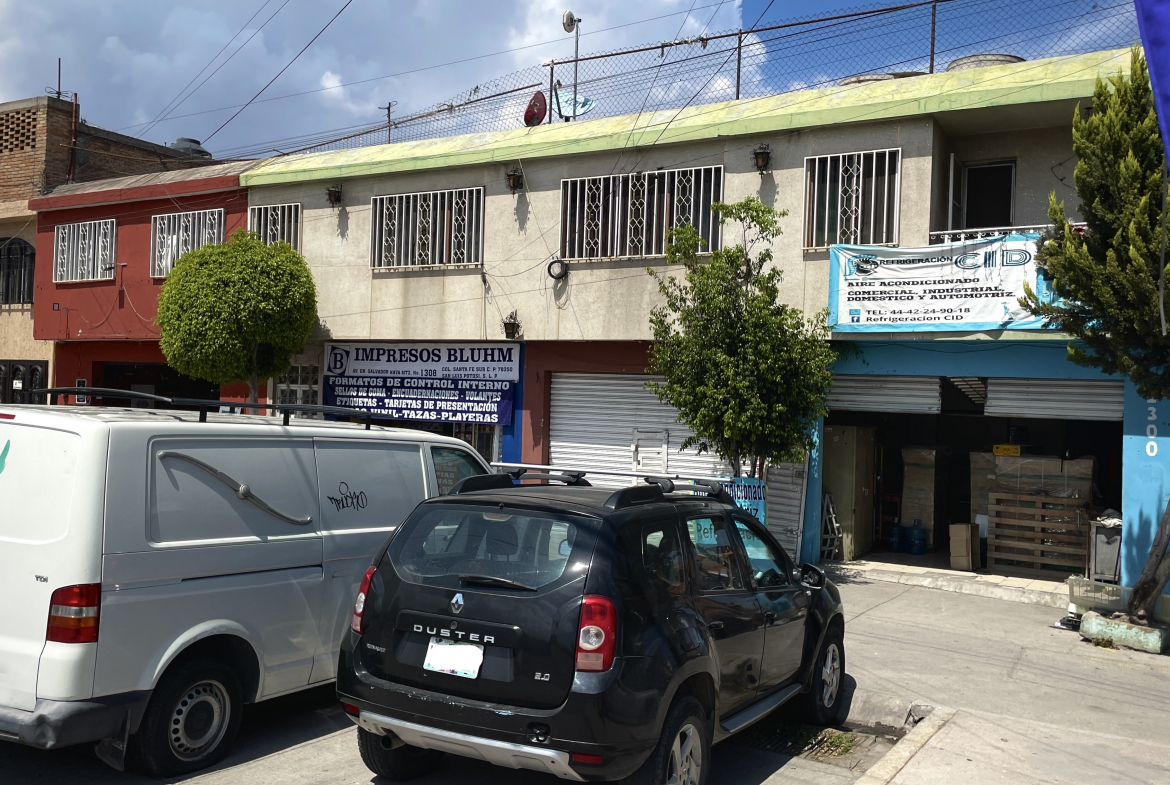 INMUEBLE COMERCIAL en VENTA en COLONIA SANTA FE, SAN LUIS POTOSÍ — En Av. Salvador Nava, SLP.