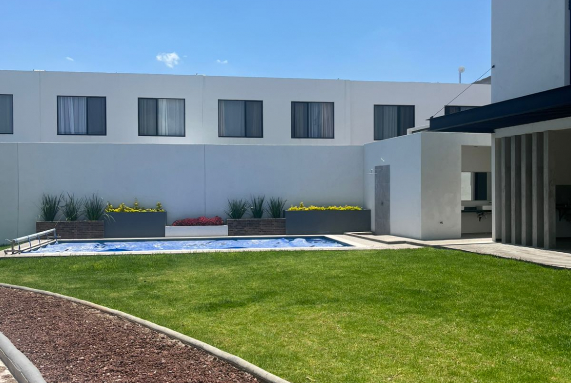CASA en RENTA en ACACIA RESIDENCIAL, VILLA DE POZOS — Cerca de AquaSport 2000 Pozos