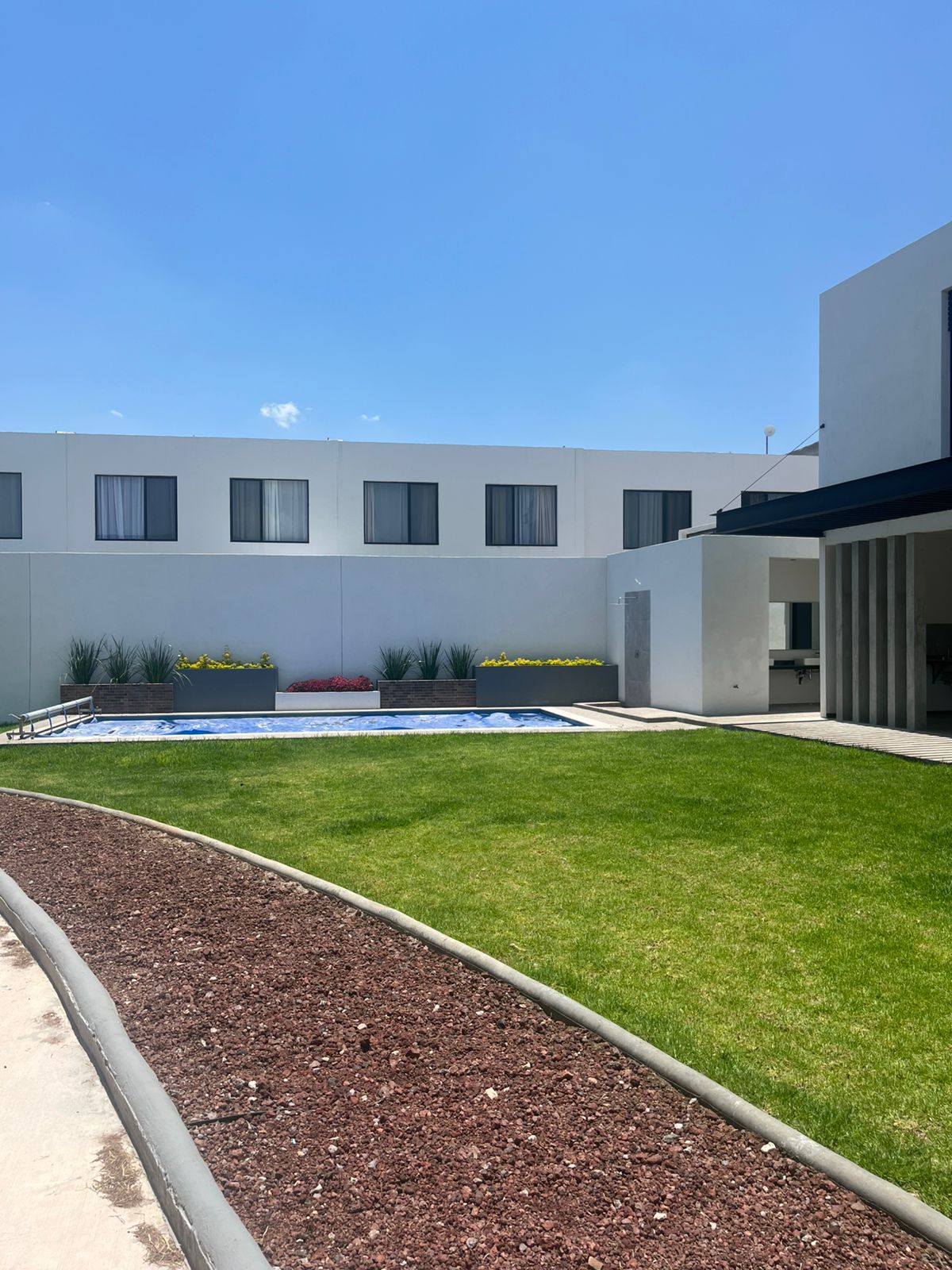 CASA en RENTA en ACACIA RESIDENCIAL, VILLA DE POZOS — Cerca de AquaSport 2000 Pozos