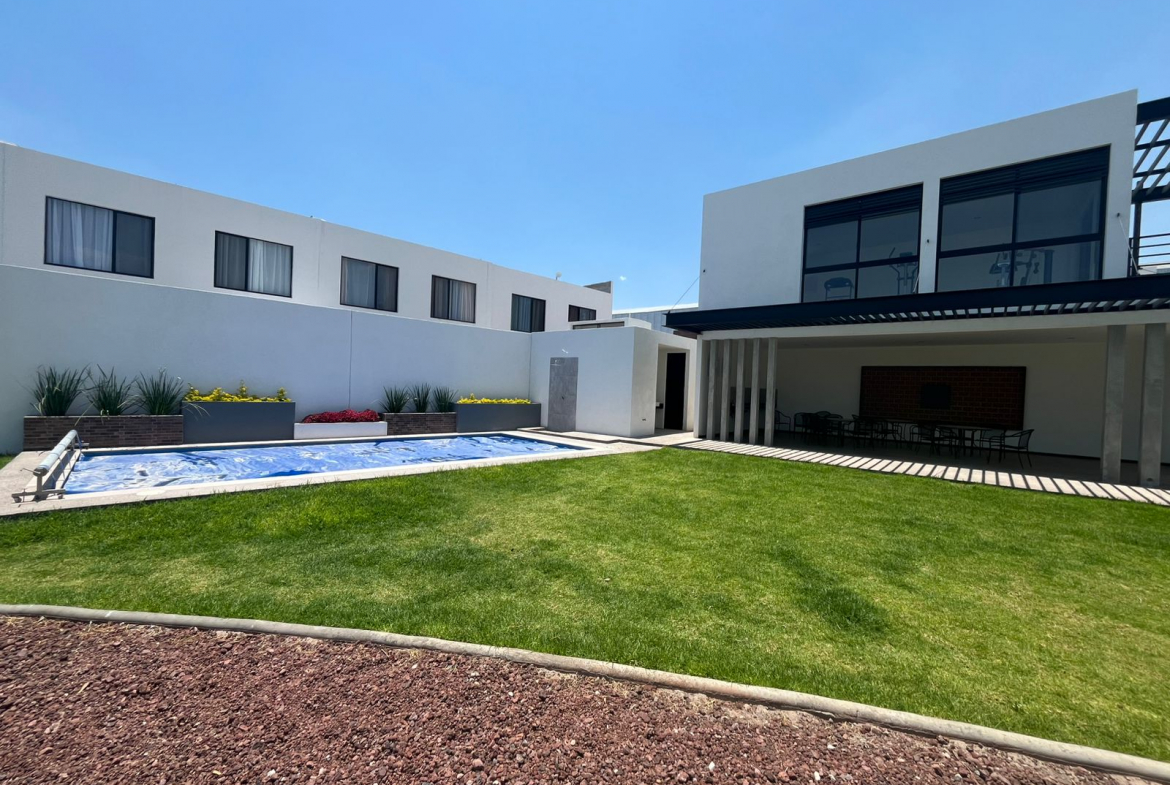 CASA en RENTA en ACACIA RESIDENCIAL, VILLA DE POZOS — Cerca de AquaSport 2000 Pozos