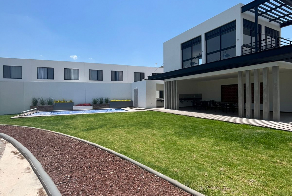 CASA en RENTA en ACACIA RESIDENCIAL, VILLA DE POZOS — Cerca de AquaSport 2000 Pozos
