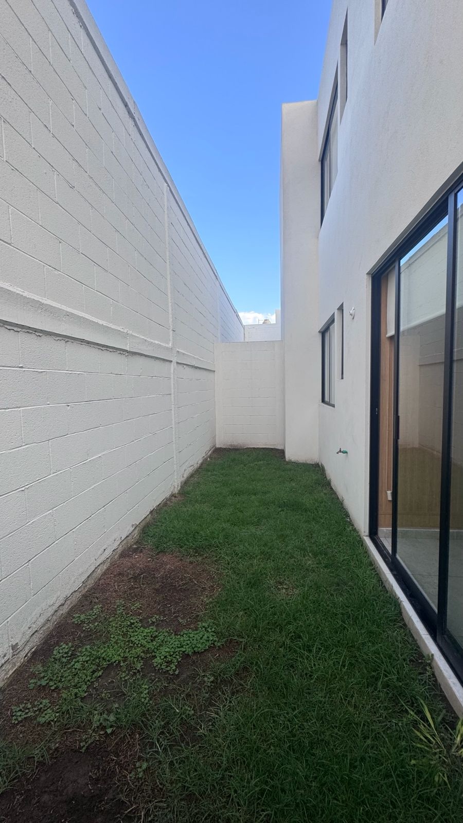 CASA en RENTA en LORETTA, SOLEDAD DE GRACIANO SÁNCHEZ — BLVD. RÍO SANTIAGO, SLP.