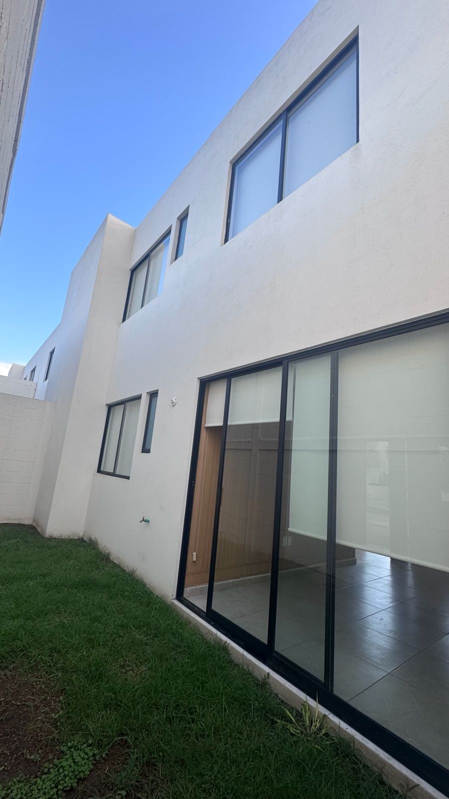 CASA en RENTA en LORETTA, SOLEDAD DE GRACIANO SÁNCHEZ — BLVD. RÍO SANTIAGO, SLP.