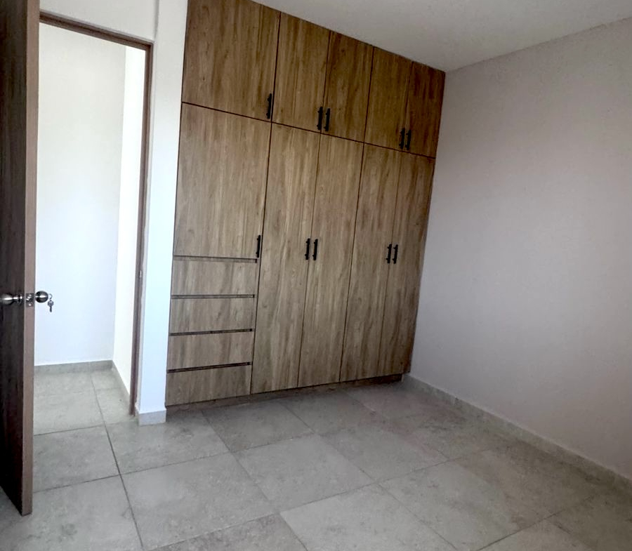 CASA en RENTA en LORETTA, SOLEDAD DE GRACIANO SÁNCHEZ — BLVD. RÍO SANTIAGO, SLP.
