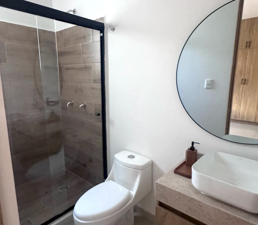 CASA en RENTA en LORETTA, SOLEDAD DE GRACIANO SÁNCHEZ — BLVD. RÍO SANTIAGO, SLP.