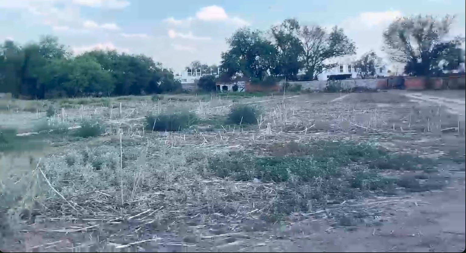 venta-de-terreno-soledad-slp-bienes-inmuebles-db-2 Terreno en venta en Las Cofradías, Soledad de Graciano Sánchez, SLP - Vista aérea y delimitación del lote de 6,000 m2 con pozo.