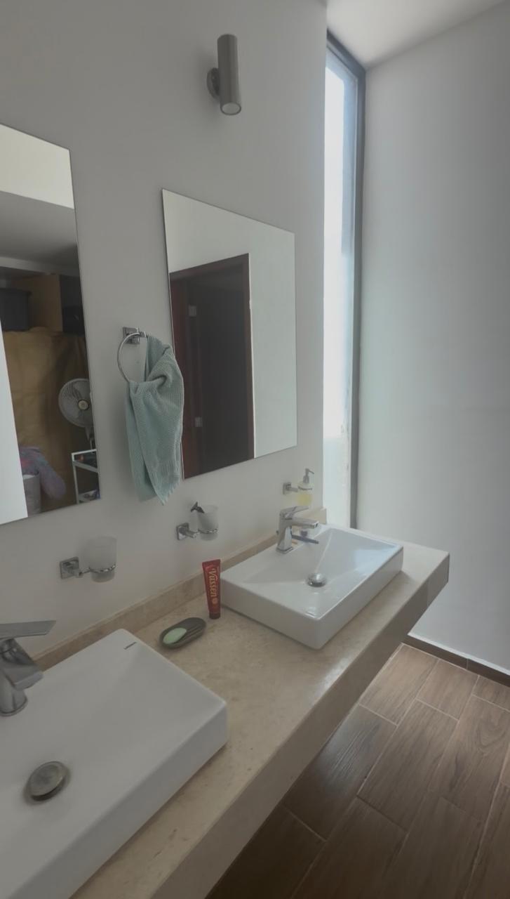 casa-en-venta-lomas-de-chapultepec-san-luis-potosi-16 CASA en VENTA en LOMAS DE CHAPULTEPEC, SAN LUIS POTOSÍ — Cerca de Plaza The Park y Parque Tangamanga I, SLP.