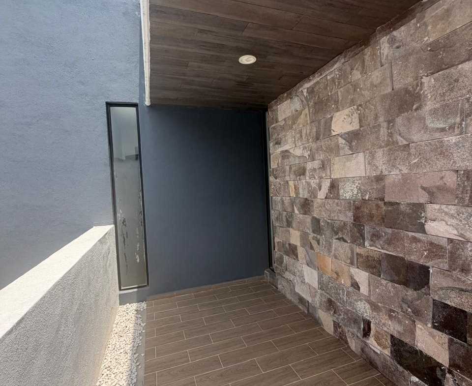 CASA en VENTA en LOMAS DE CHAPULTEPEC, SAN LUIS POTOSÍ — Cerca de Plaza The Park y Parque Tangamanga I, SLP.