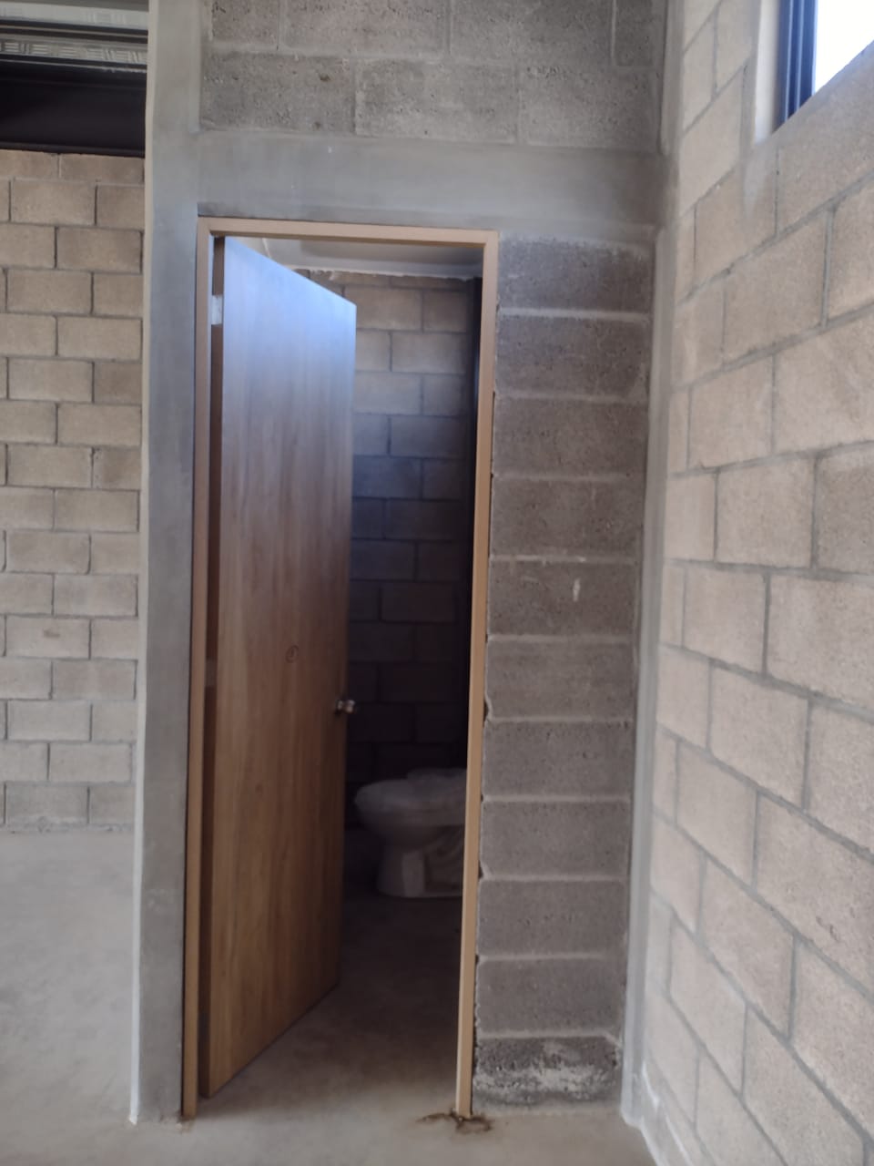 LOCAL COMERCIAL en RENTA en Av. Anillo Perif. Ote, SOLEDAD DE GRACIANO SÁNCHEZ — SLP.