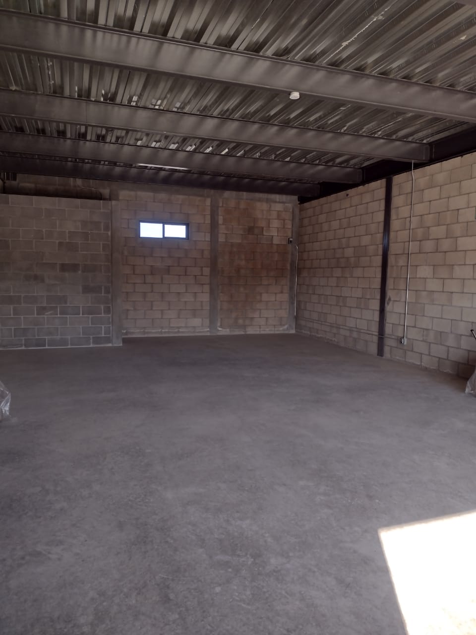 LOCAL COMERCIAL en RENTA en Av. Anillo Perif. Ote, SOLEDAD DE GRACIANO SÁNCHEZ — SLP.