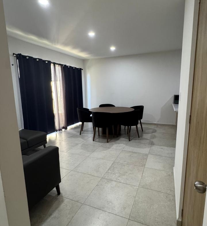 CASA en VENTA en FRACCIONAMIENTO LORETTA, SOLEDAD DE GRACIANO SÁNCHEZ — BLVD. RÍO SANTIAGO, SLP.