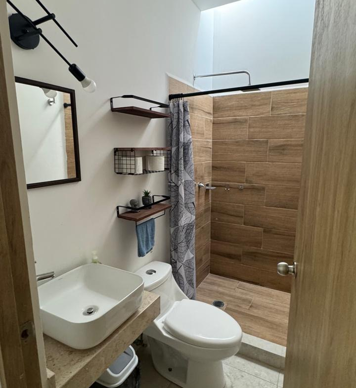CASA en VENTA en FRACCIONAMIENTO LORETTA, SOLEDAD DE GRACIANO SÁNCHEZ — BLVD. RÍO SANTIAGO, SLP.