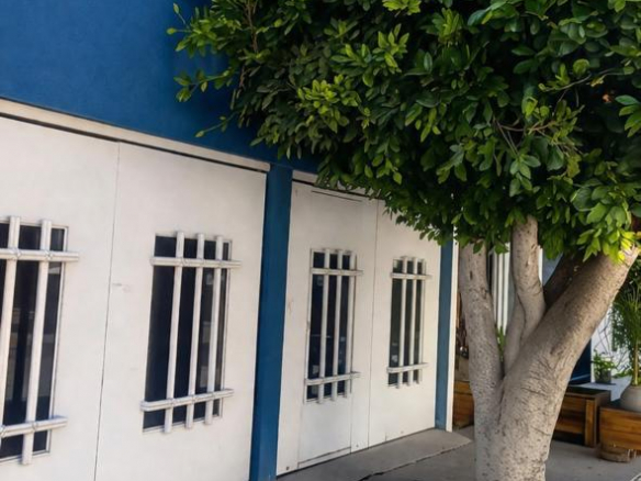 Casa en venta en Morales Saucito, San Luis Potosí, SLP - Fachada principal y acabados en privada.
