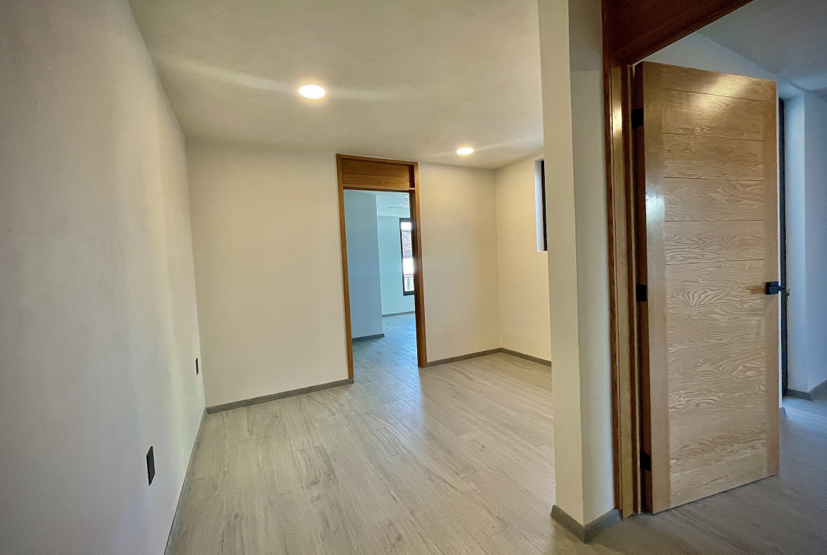 CASA en VENTA en el CENTRO HISTÓRICO PERÍMETRO C, SLP.