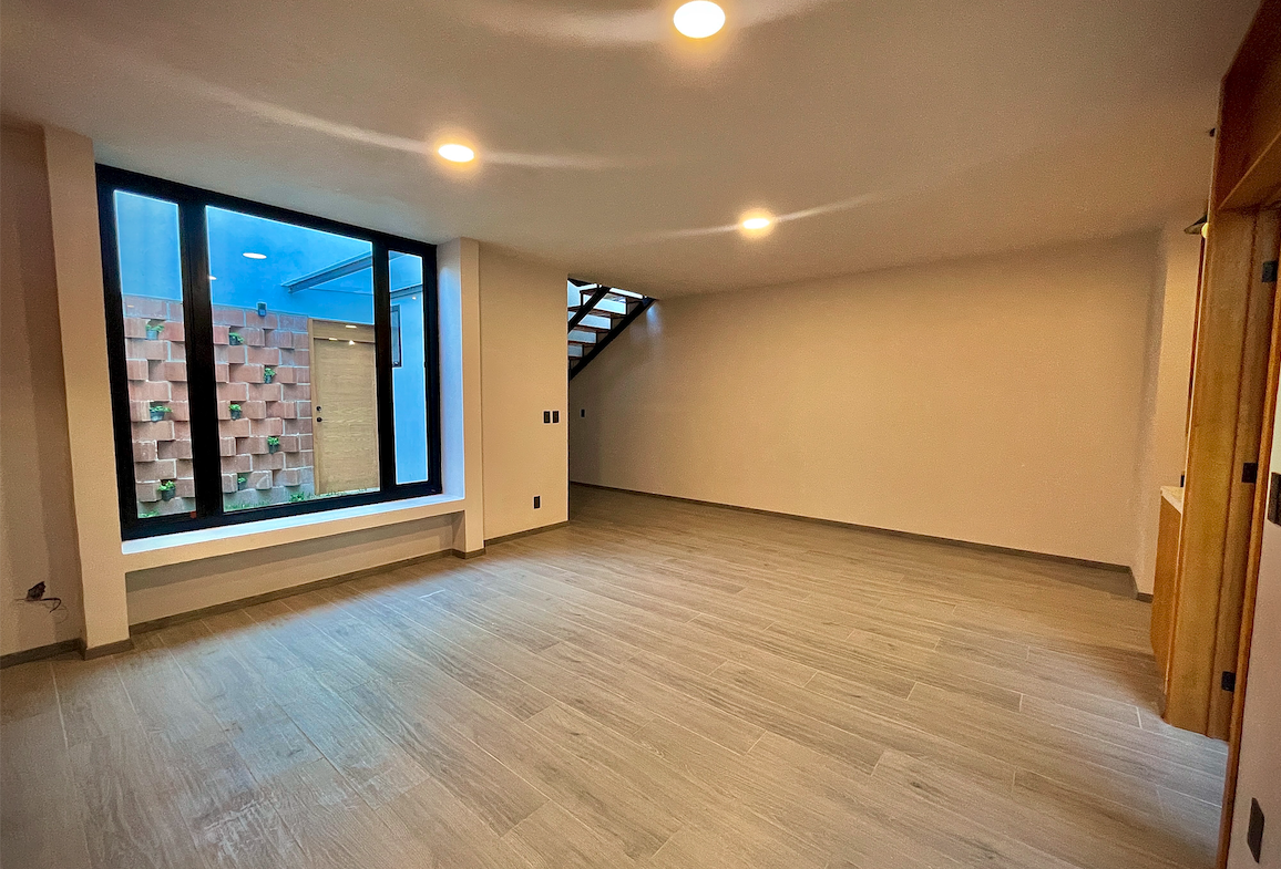 CASA en VENTA en el CENTRO HISTÓRICO PERÍMETRO C, SLP.