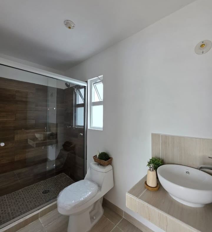CASA en VENTA en VALLE DEL SENDERO, SOLEDAD DE GRACIANO SÁNCHEZ — La Virgen, SLP.