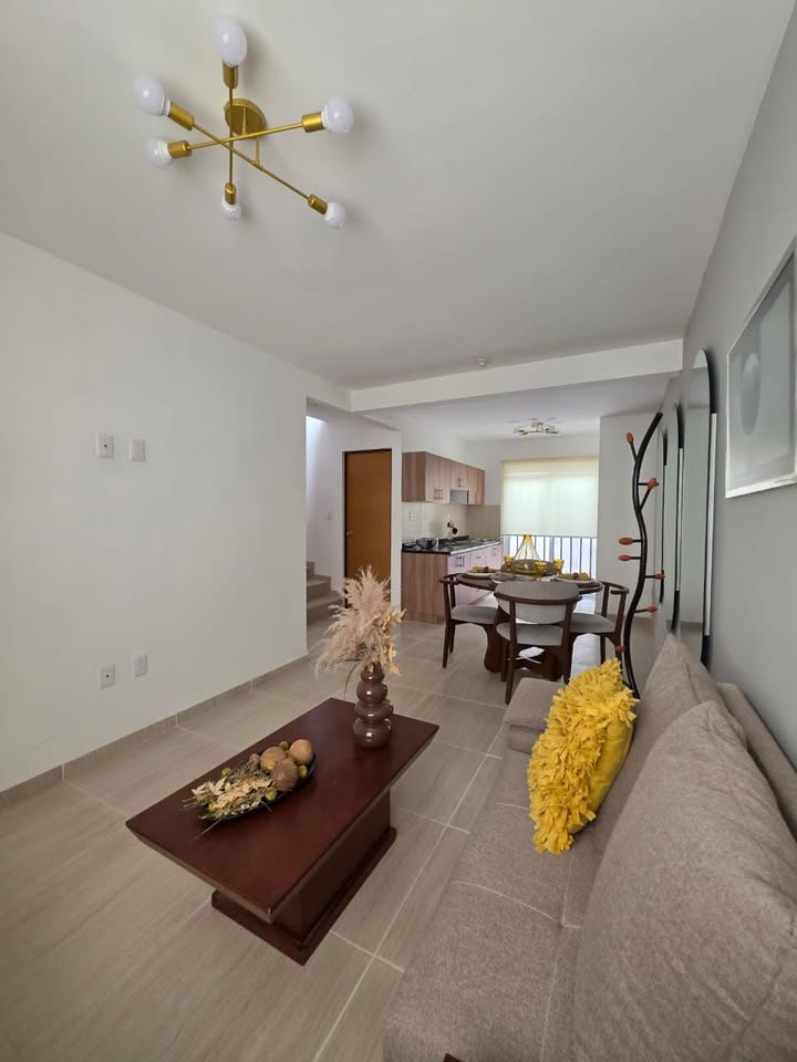 CASA en VENTA en VALLE DEL SENDERO, SOLEDAD DE GRACIANO SÁNCHEZ — La Virgen, SLP.