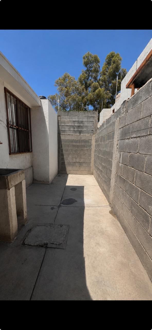 CASA EN VENTA EN LAS HUERTAS RESIDENCIAL, SOLEDAD DE GRACIANO SÁNCHEZ — CERCA DE BLVD. RIO SANTIAGO, SLP.