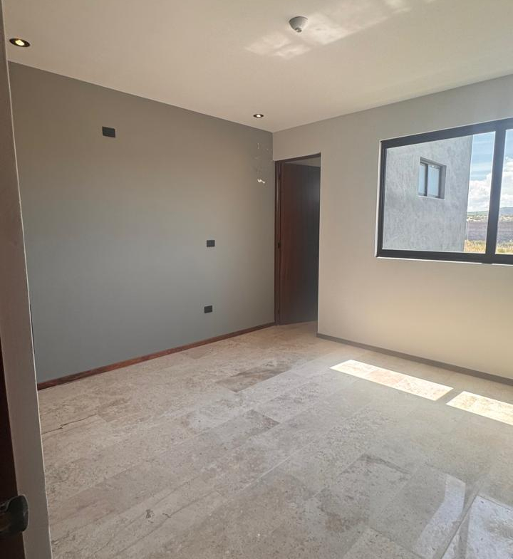 Casa en VENTA en San Ángel V, San Luis Potosí — Villa Magna, SLP.