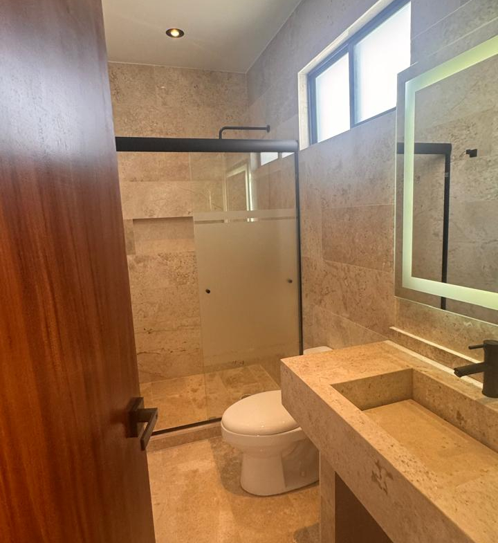 Casa en VENTA en San Ángel V, San Luis Potosí — Villa Magna, SLP.