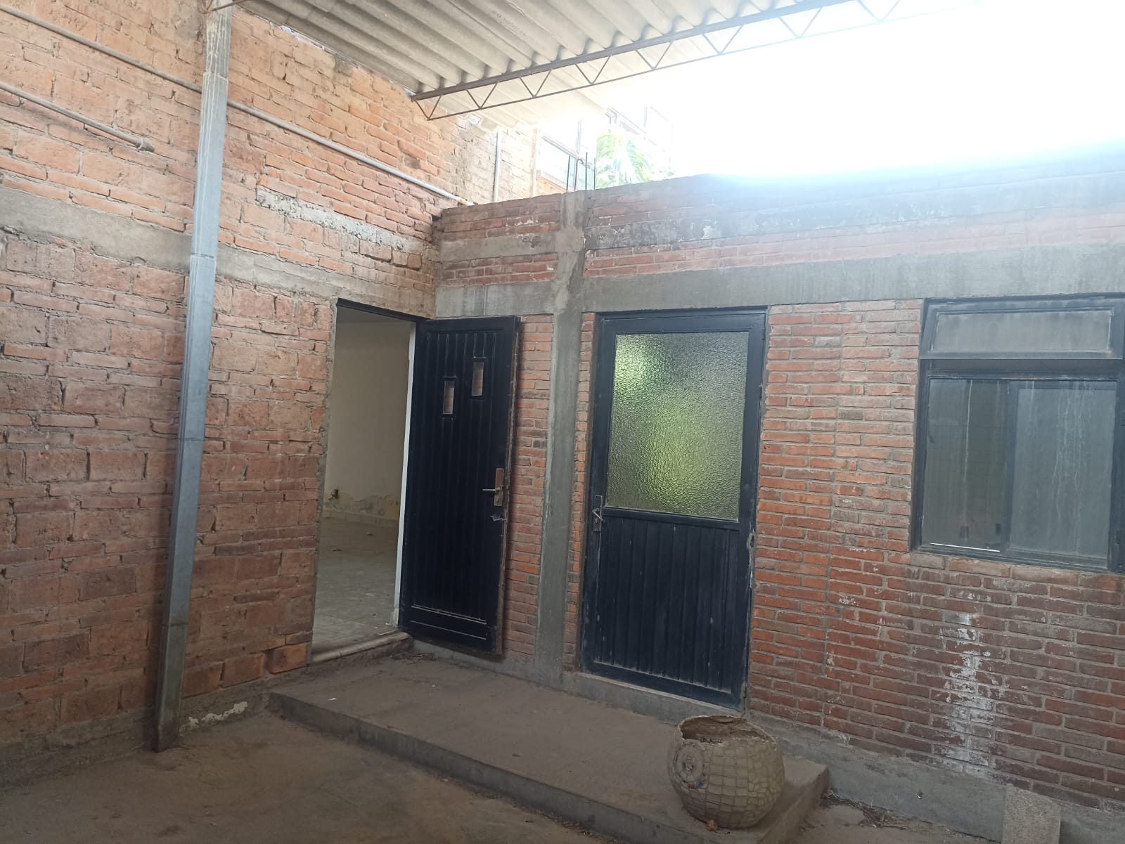 casa-venta-san-miguelito-san-luis-potosi-3 CASA en VENTA en BARRIO DE SAN MIGUELITO, SAN LUIS POTOSÍ — Por la zona Calzada de Guadalupe y Caja del Agua, SLP.