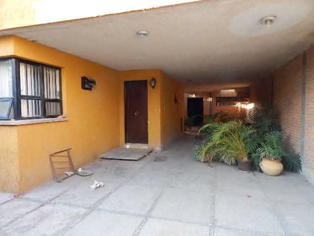 CASA en VENTA en BARRIO DE SAN MIGUELITO, SAN LUIS POTOSÍ — Por la zona Calzada de Guadalupe y Caja del Agua, SLP.