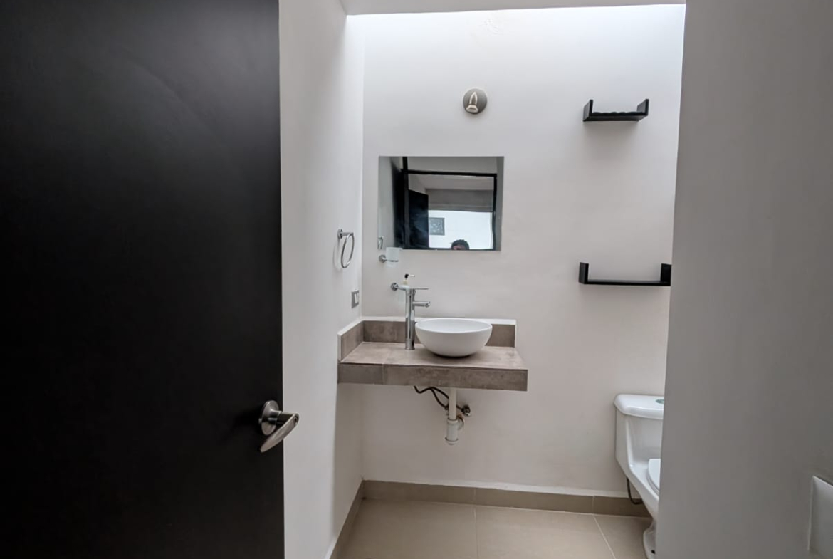 CASA AMUEBLADA en RENTA en CAMPO REAL, SAN LUIS POTOSÍ — ZONA MUÑOZ Y PERIFÉRICO, SLP.