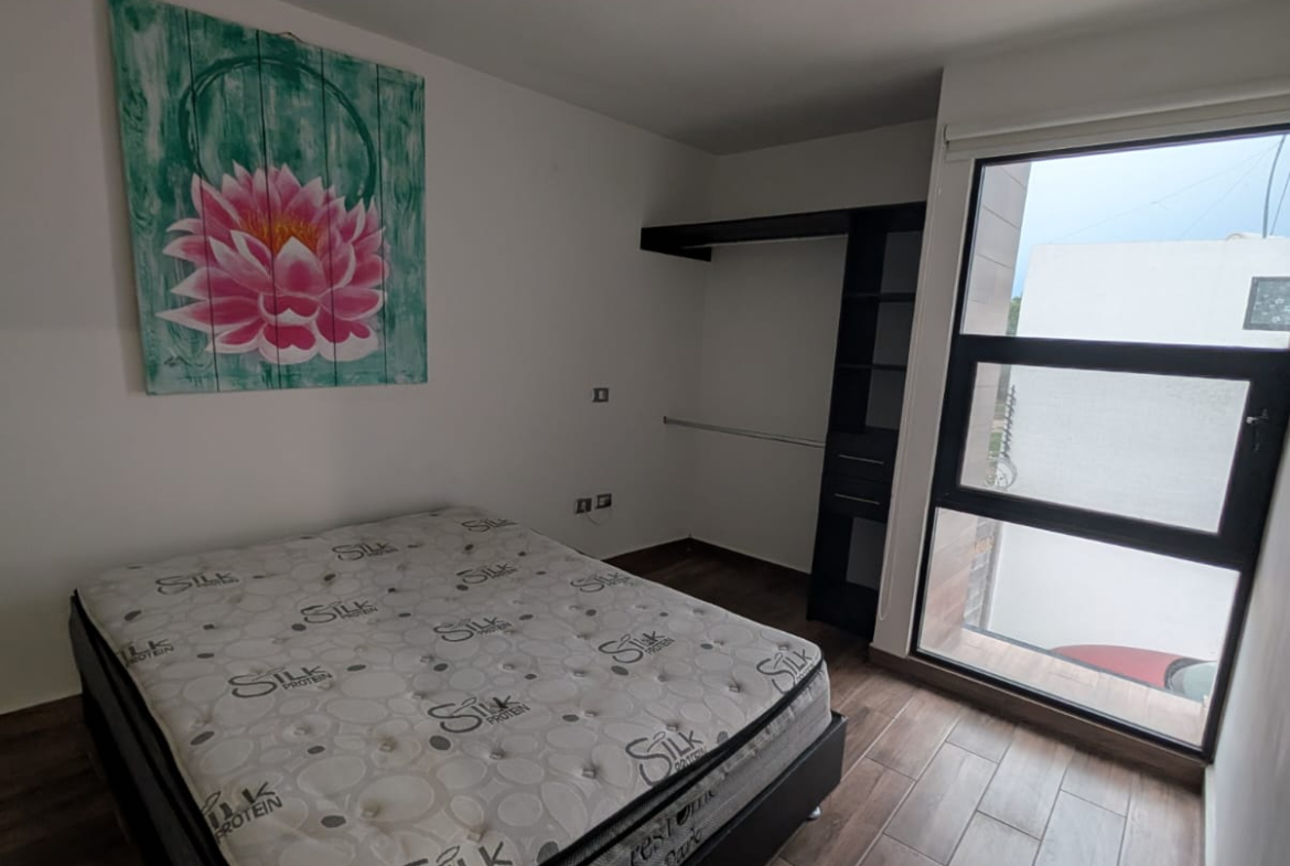 CASA AMUEBLADA en RENTA en CAMPO REAL, SAN LUIS POTOSÍ — ZONA MUÑOZ Y PERIFÉRICO, SLP.