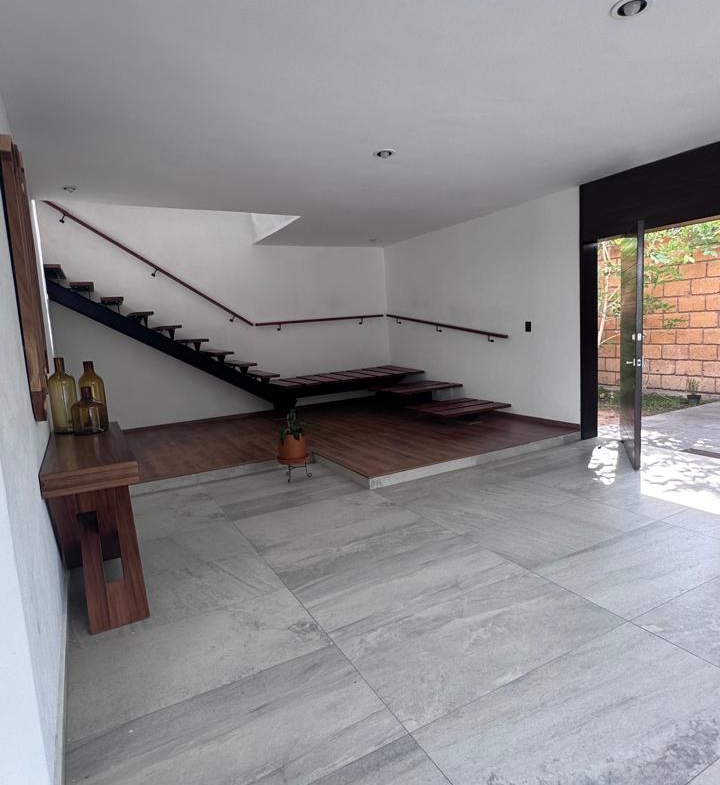 Casa en VENTA en Bosques de la Florida, San Luis Potosí — A 3 min de Carretera a Rioverde (70), SLP.