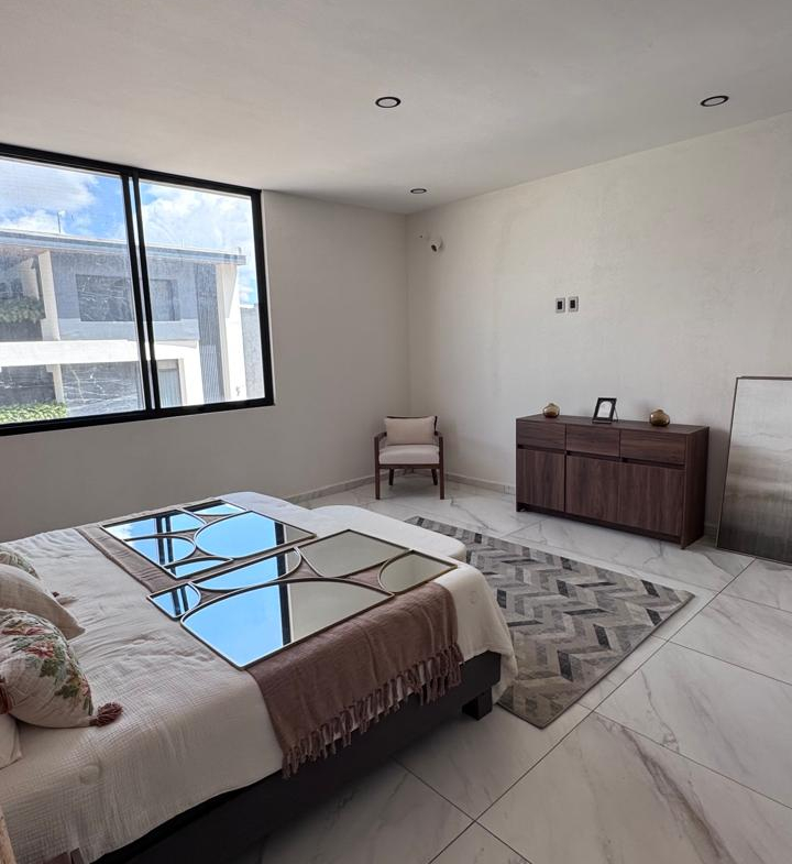 CASA en VENTA en Lomas de Chapultepec, SAN LUIS POTOSÍ — Cerca de Plaza The Park, SLP.