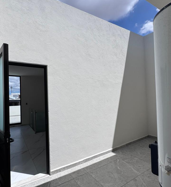 CASA en VENTA en Lomas de Chapultepec, SAN LUIS POTOSÍ — Cerca de Plaza The Park, SLP.