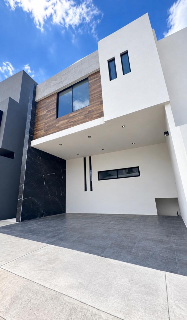 casa-venta-orenses-residencial-san-luis-potosi-2900 Facha de casa en venta en Lomas de Chapultepec