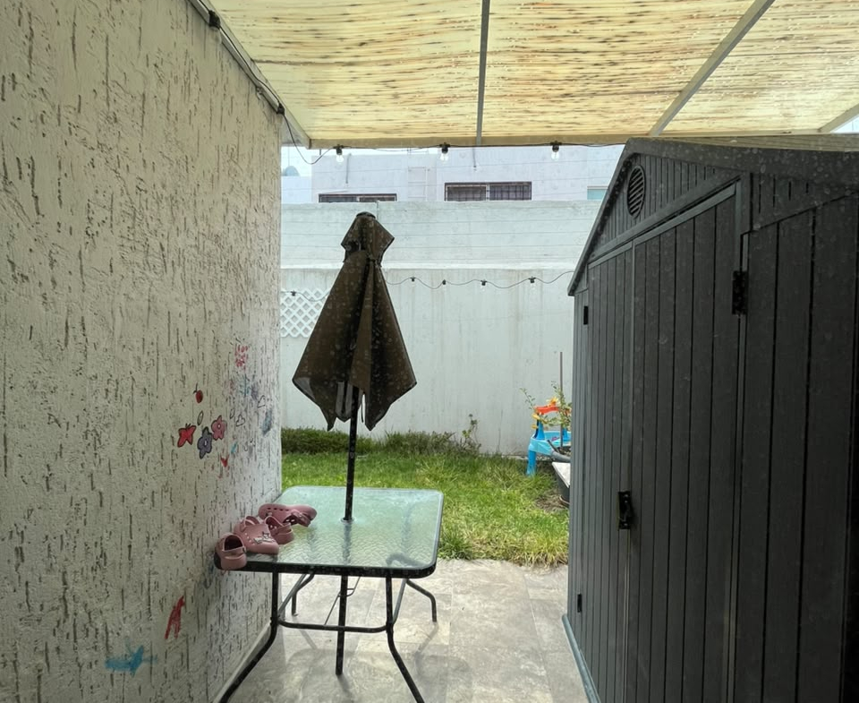 CASA en VENTA en PRIVADA AMANECER, ALBORADA RESIDENCIAL — CERCA DE CALLE DEL DESIERTO Y ANILLO PERIFÉRICO, SLP.