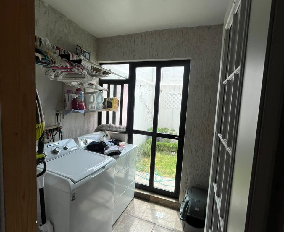 CASA en VENTA en PRIVADA AMANECER, ALBORADA RESIDENCIAL — CERCA DE CALLE DEL DESIERTO Y ANILLO PERIFÉRICO, SLP.