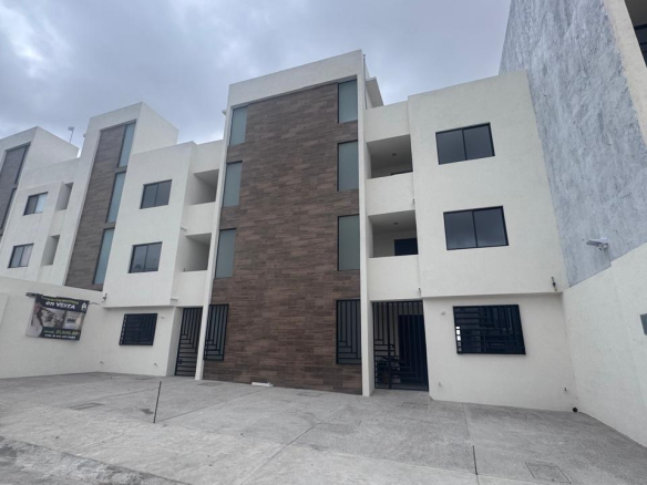 Departamento en venta en Fuerte Ventura, San Luis Potosi, SLP - Fachada y acabados modernos.