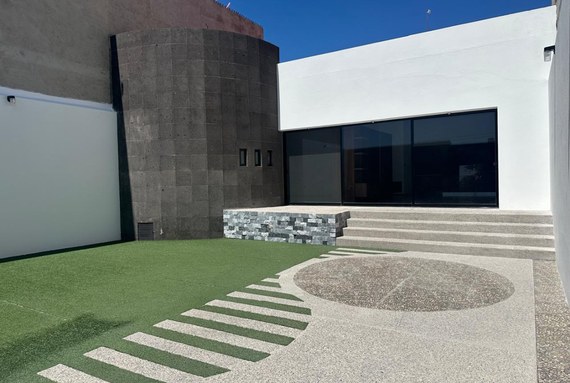 CASA en VENTA en VILLA MAGNA, SAN LUIS POTOSÍ — ACCESO A ANILLO PERIFÉRICO, SLP.