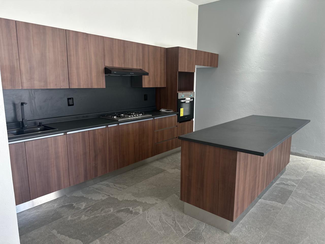 CASA en VENTA en VILLA MAGNA, SAN LUIS POTOSÍ — ACCESO A ANILLO PERIFÉRICO, SLP.