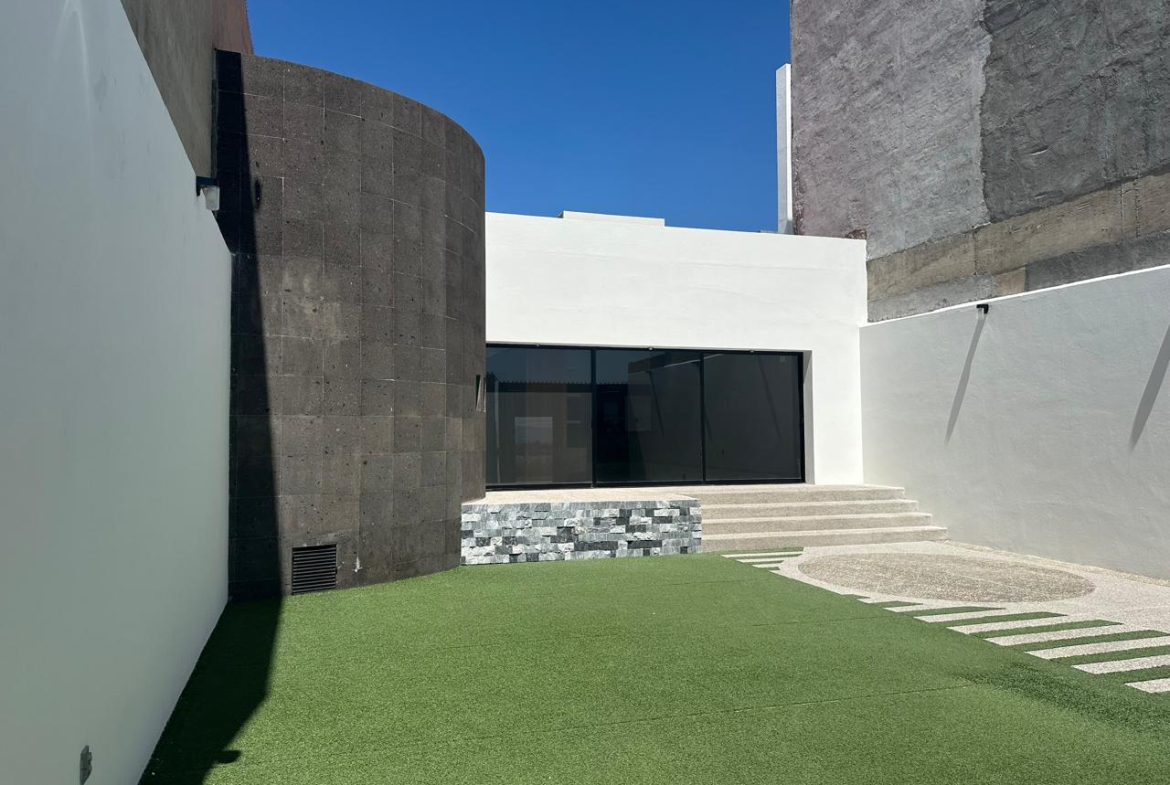 CASA en VENTA en VILLA MAGNA, SAN LUIS POTOSÍ — ACCESO A ANILLO PERIFÉRICO, SLP.
