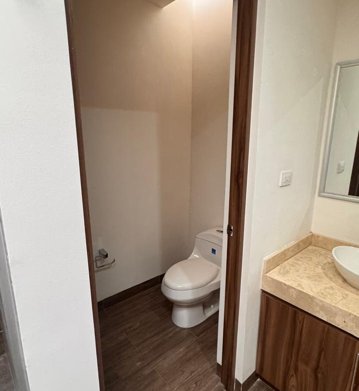 CASA AMUEBLADA en RENTA en CANTERA 2, VILLA DE POZOS — CERCA DE WALMART EXPRESS, SLP.
